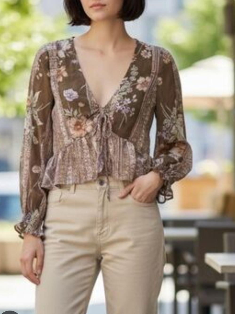 American Eagle Outfitters Brown Floral Tie-Front Blouse - Picture 4 of 4